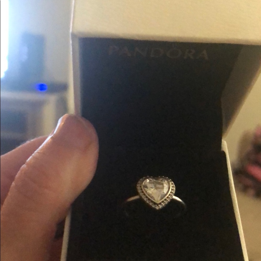 Pandora sparkling love heart ring